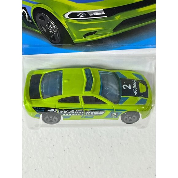 Hot Wheels Dodge Charger SRT HW First Response 2024 Green 1:64 Diecast - Picture 5 of 7